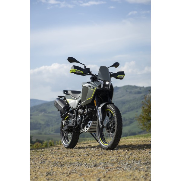 Benelli BKX 300