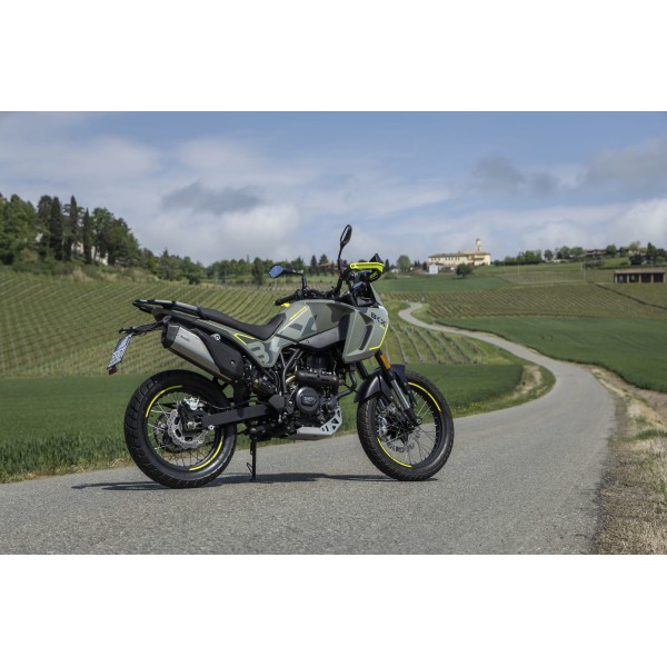 Benelli BKX 300