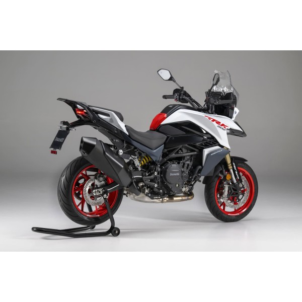 Benelli TRK 902 Stradale