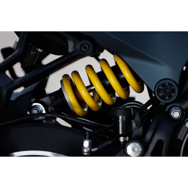 Benelli TRK 902 Stradale