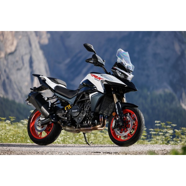 Benelli TRK 902 Stradale